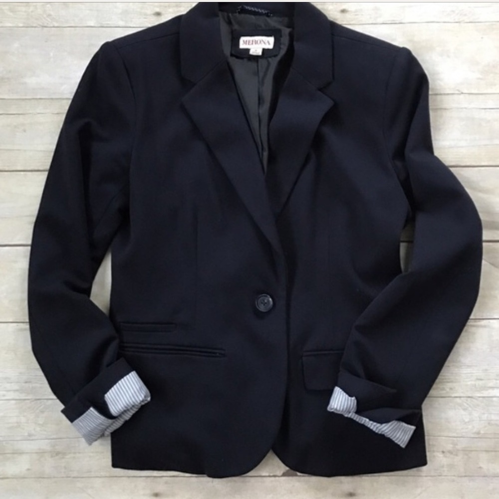 Cute Navy Women’s Blazer